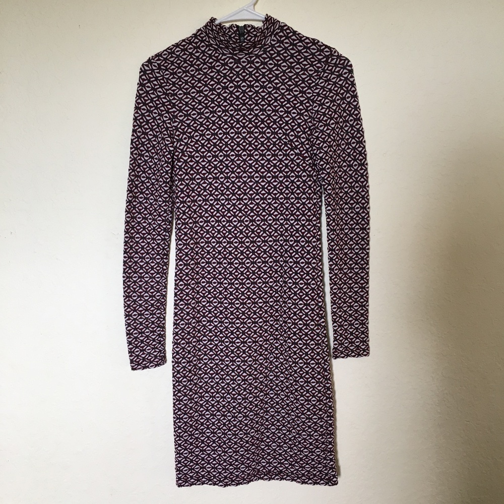 Topshop women's pencil long sleeve knit dress. Size 4.